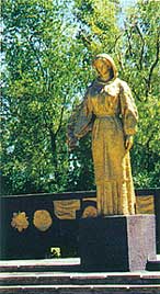 меморіальний комплекс в с. Лозуватка